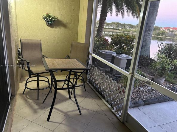 311 SW 120th Ave 311, Pembroke Pines FL 33025