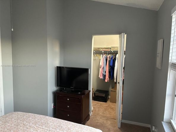 311 SW 120th Ave 311, Pembroke Pines FL 33025