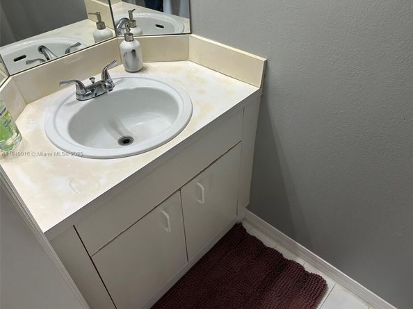 311 SW 120th Ave 311, Pembroke Pines FL 33025