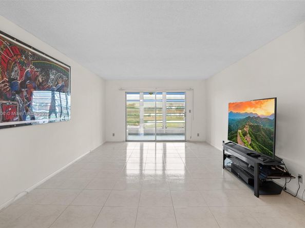 2802 Victoria Way K4, Coconut Creek FL 33066