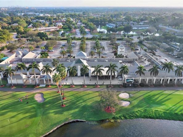 2802 Victoria Way K4, Coconut Creek FL 33066