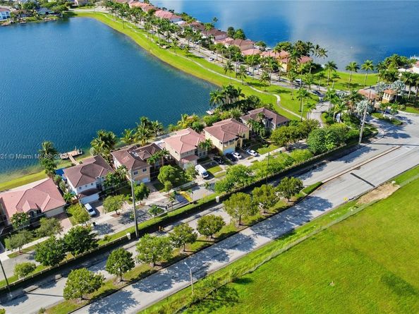 13048 SW 136th Ter, Miami FL 33186