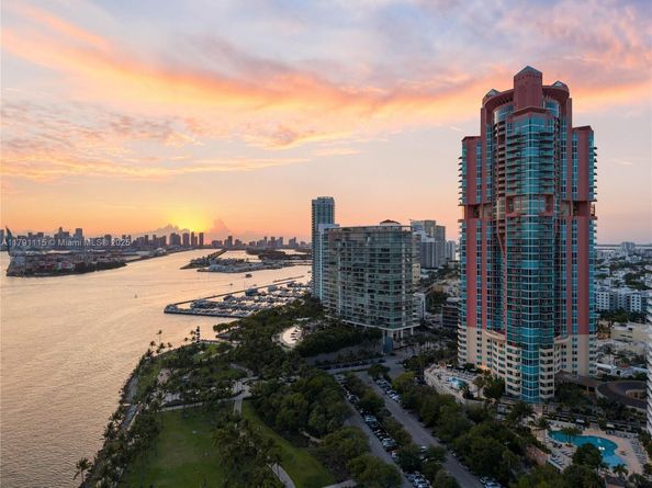 300 S Pointe Dr 1505, Miami Beach FL 33139