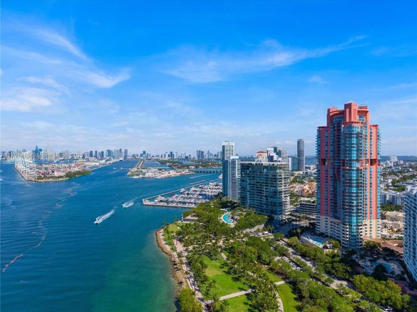 300 S Pointe Dr 1505, Miami Beach FL 33139