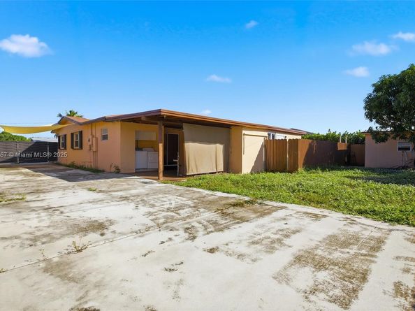 4260 NW 169th Ter, Miami Gardens FL 33055