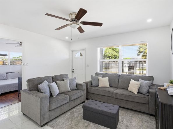 4260 NW 169th Ter, Miami Gardens FL 33055