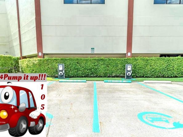 300 S Hollybrook Dr 105, Pembroke Pines FL 33025