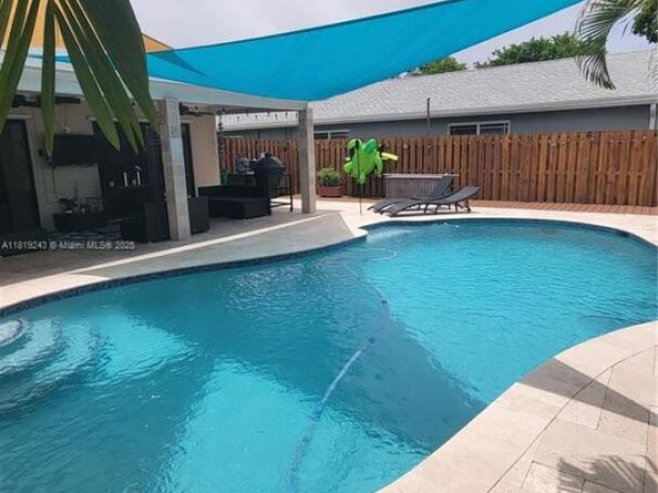 11061 NW 21st St, Coral Springs FL 33071