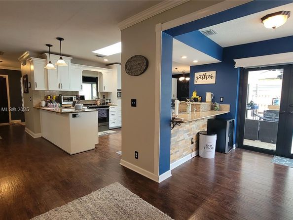 11061 NW 21st St, Coral Springs FL 33071