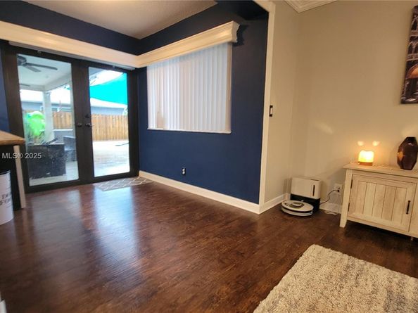 11061 NW 21st St, Coral Springs FL 33071