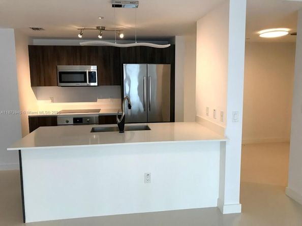 488 NE 18 3609, Miami FL 33132