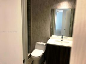 488 NE 18 3609, Miami FL 33132