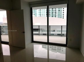488 NE 18 3609, Miami FL 33132