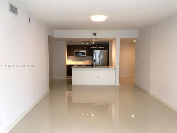 488 NE 18 3609, Miami FL 33132
