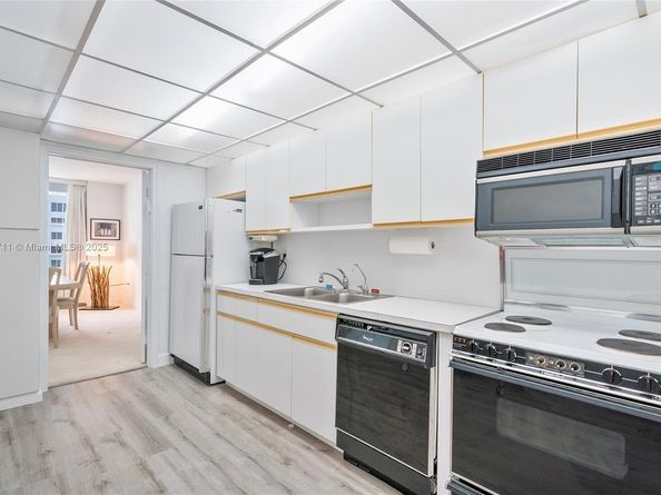 5001 Collins Ave 11F, Miami Beach FL 33140