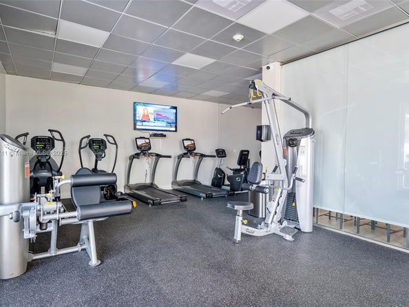 5001 Collins Ave 11F, Miami Beach FL 33140