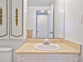 5001 Collins Ave 11F, Miami Beach FL 33140