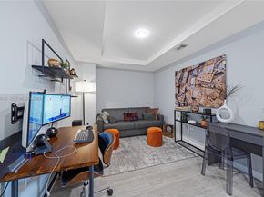 45 SW 9th St 3405, Miami FL 33130