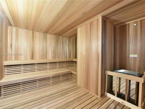 45 SW 9th St 3405, Miami FL 33130