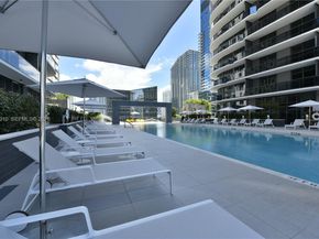 45 SW 9th St 3405, Miami FL 33130