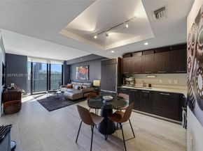 45 SW 9th St 3405, Miami FL 33130