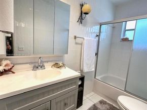 500 NE 14th Ave 204, Hallandale Beach FL 33009