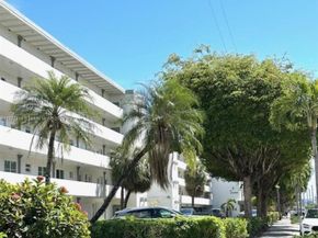 500 NE 14th Ave 204, Hallandale Beach FL 33009