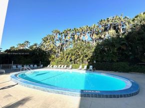 500 NE 14th Ave 204, Hallandale Beach FL 33009