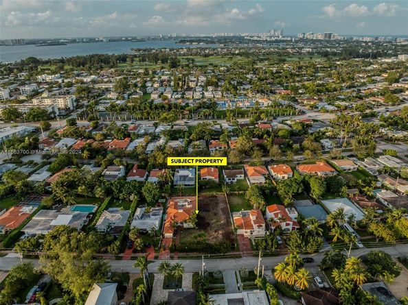 1785 Bay Dr, Miami Beach FL 33141