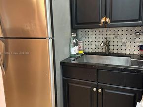 1433 Santa Cruz Ave, Coral Gables FL 33134