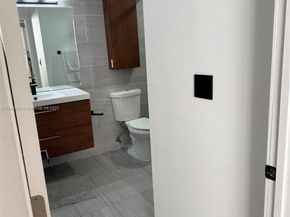 1350 NW 8th Ct A16, Miami FL 33136