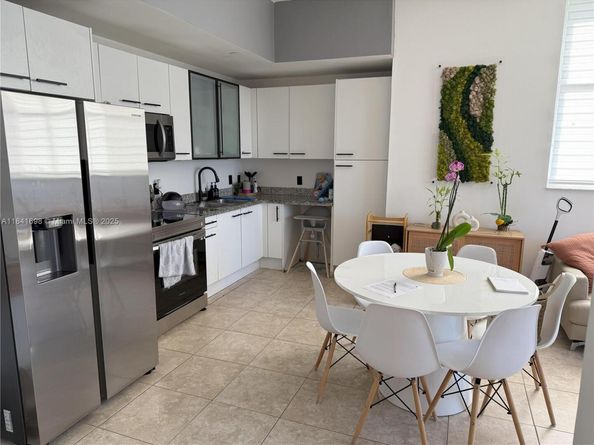 1350 NW 8th Ct A16, Miami FL 33136
