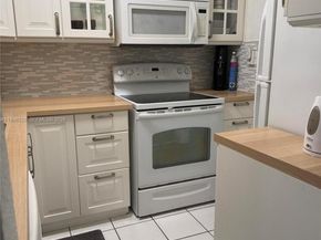 17050 NE 14th Ave 315, Miami FL 33162