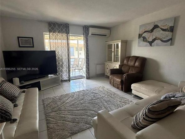 17050 NE 14th Ave 315, Miami FL 33162