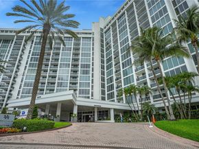 10275 Collins Ave 315, Bal Harbour FL 33154
