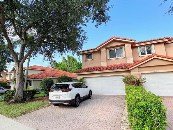 5729 NW 125th Ave, Coral Springs FL 33076