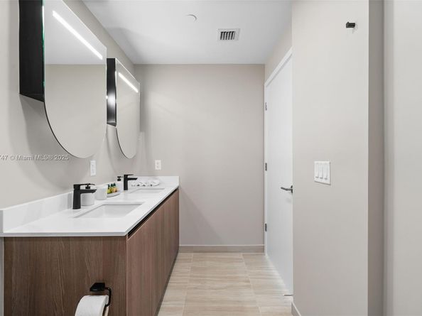 580 72nd Street 1402, Miami Beach FL 33141