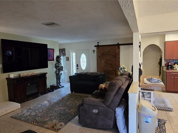 9360 NW 42nd Ct, Sunrise FL 33351