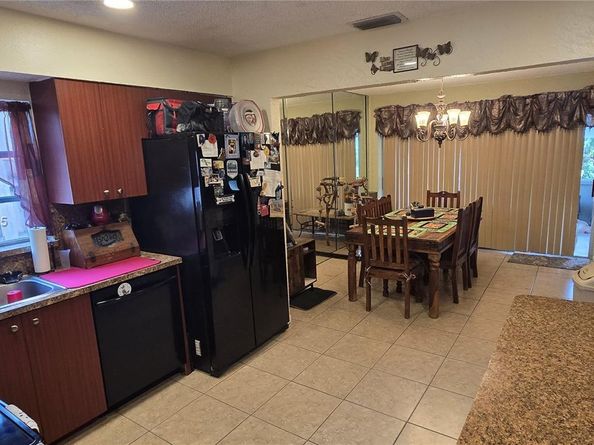 9360 NW 42nd Ct, Sunrise FL 33351