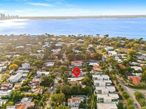 865 W 47th St, Miami Beach FL 33140