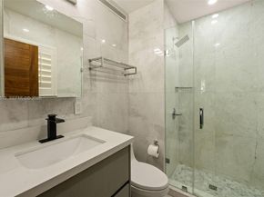 865 W 47th St, Miami Beach FL 33140