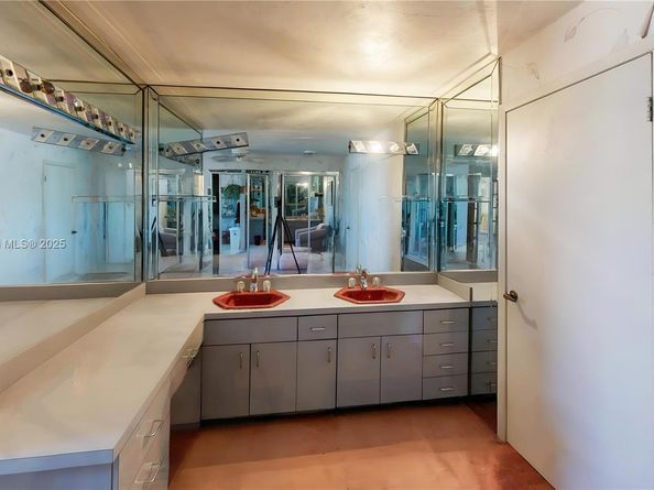 2420 NW 132nd St, Miami FL 33167