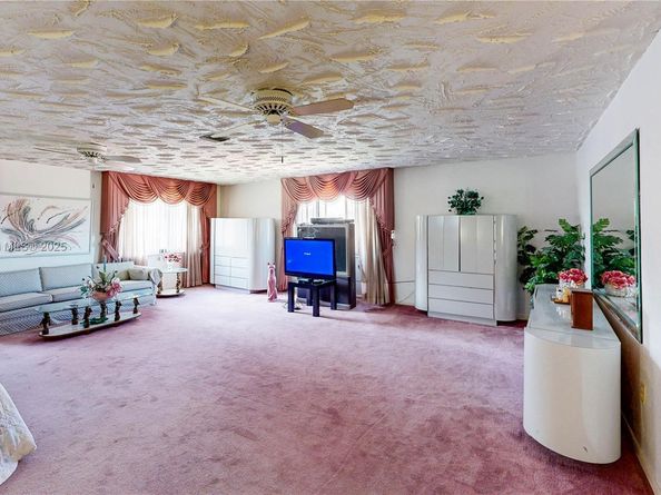 2420 NW 132nd St, Miami FL 33167