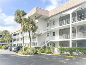 581 Blue Heron Dr 302B, Hallandale Beach FL 33009