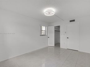 8040 N Sunrise Lakes Dr 106, Sunrise FL 33322
