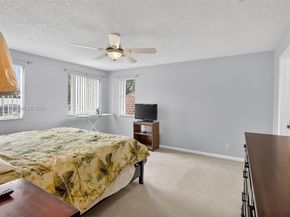 9481 Oak Grove Cir, Davie FL 33328
