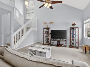 9481 Oak Grove Cir, Davie FL 33328