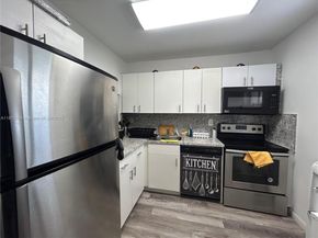 11301 SW 200th St 306A, Miami FL 33157