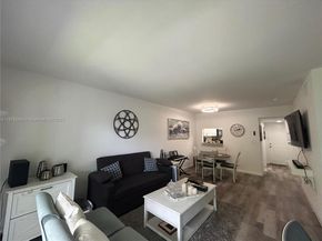 11301 SW 200th St 306A, Miami FL 33157