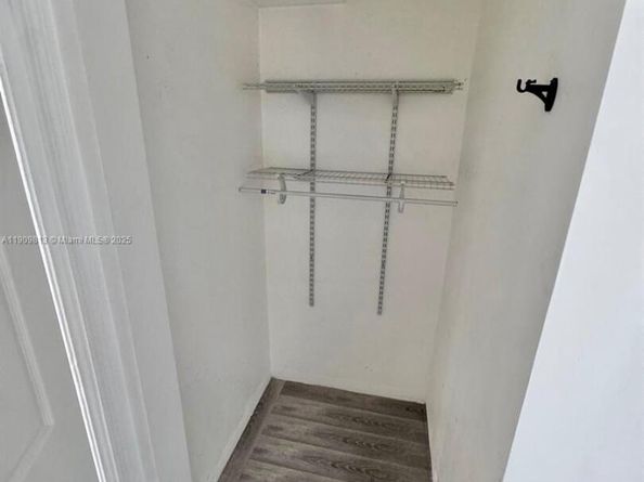 555 NE 70th St, Miami FL 33138